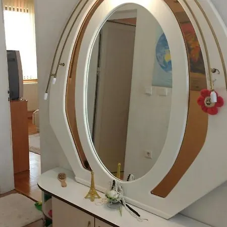 Bed & Breakfast Spacious House With Garden For A Quiet Getaway